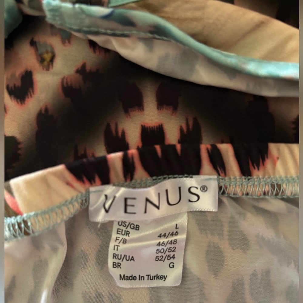 Venus maxi dress, size L - Picture 7 of 9